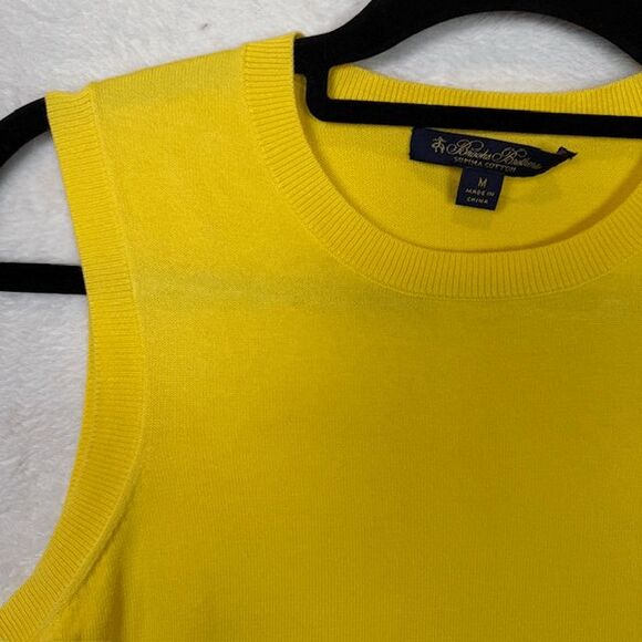 Brooks Brothers Supima Cotton Yellow Sleeveless Sweater Top Crew Neck Medium - Picture 2 of 8